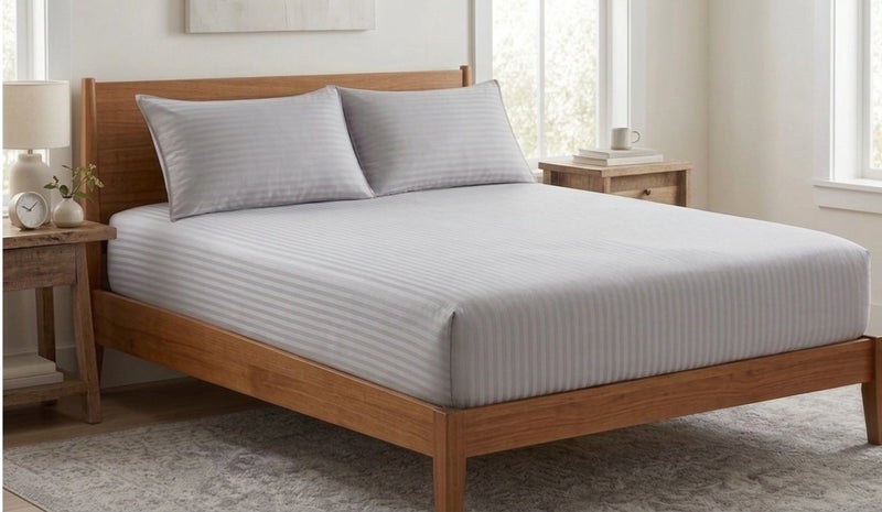 ريشا هوم Rishahome King Size 3-Piece Light Grey Stripe Bedsheet Set - 160x200+30 cm Fitted Sheet & 2 Pillow Cases - Image 3
