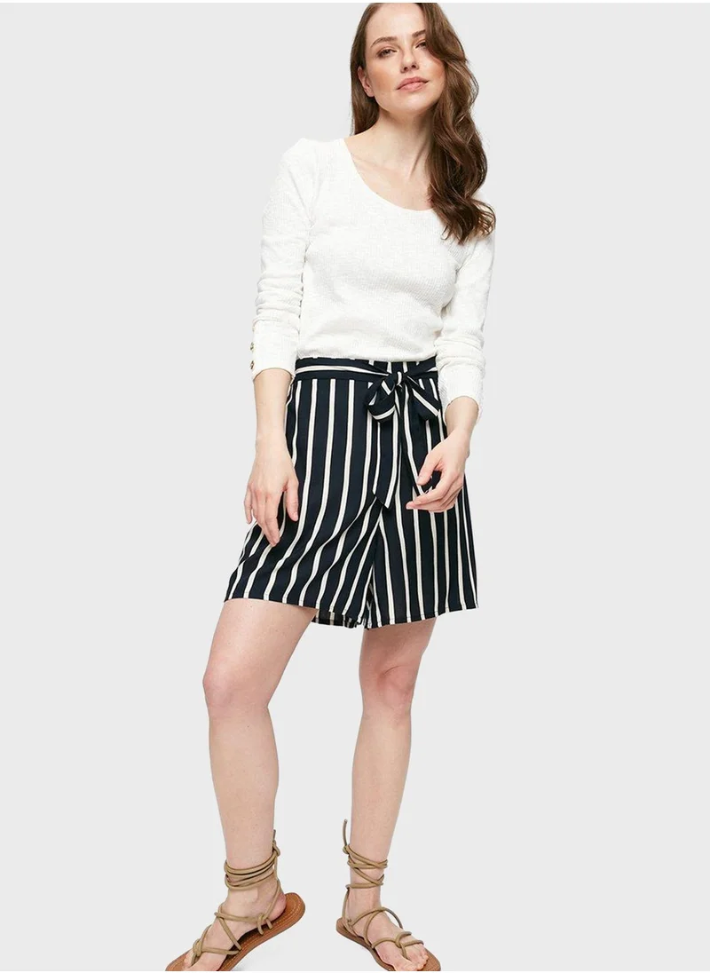 DOROTHY PERKINS Striped Mini Shorts