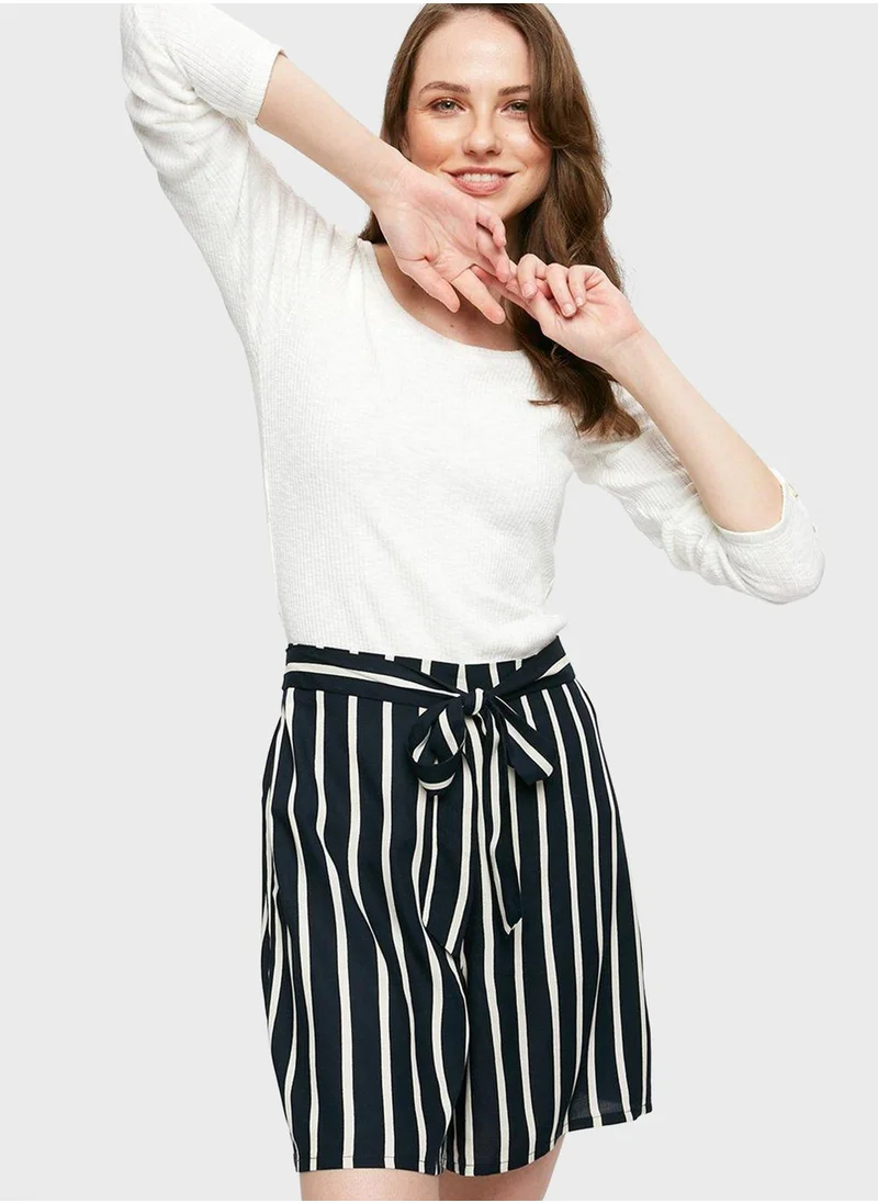 DOROTHY PERKINS Striped Mini Shorts