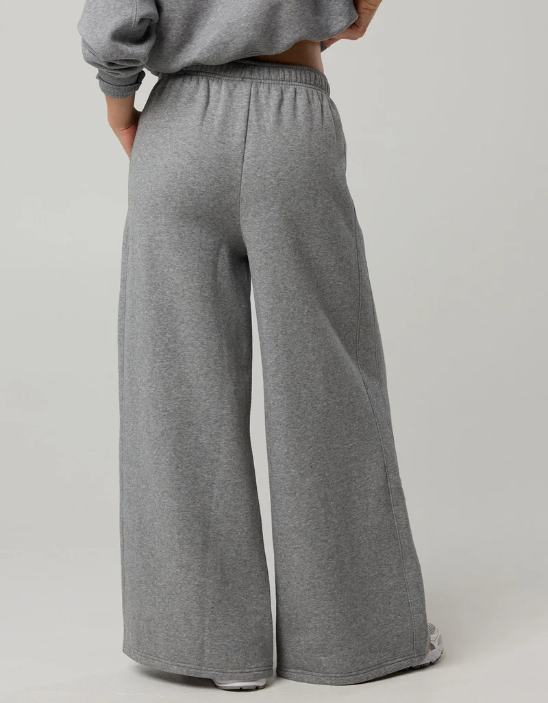 Aerie  OFFLINE By Aerie Cloud Fleece Baggy Trouser for Women | Best Price UAE