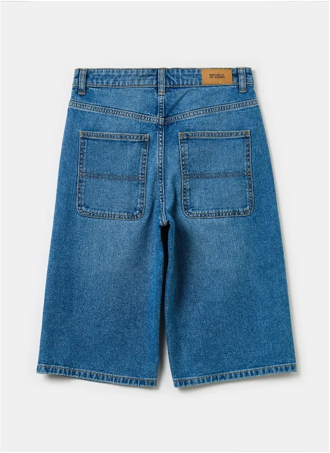 او في اس Denim Bermuda shorts with five pockets