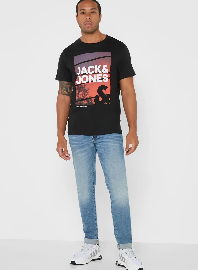 JACK & JONES Graphic Regular Fit Crew Neck T-Shirt