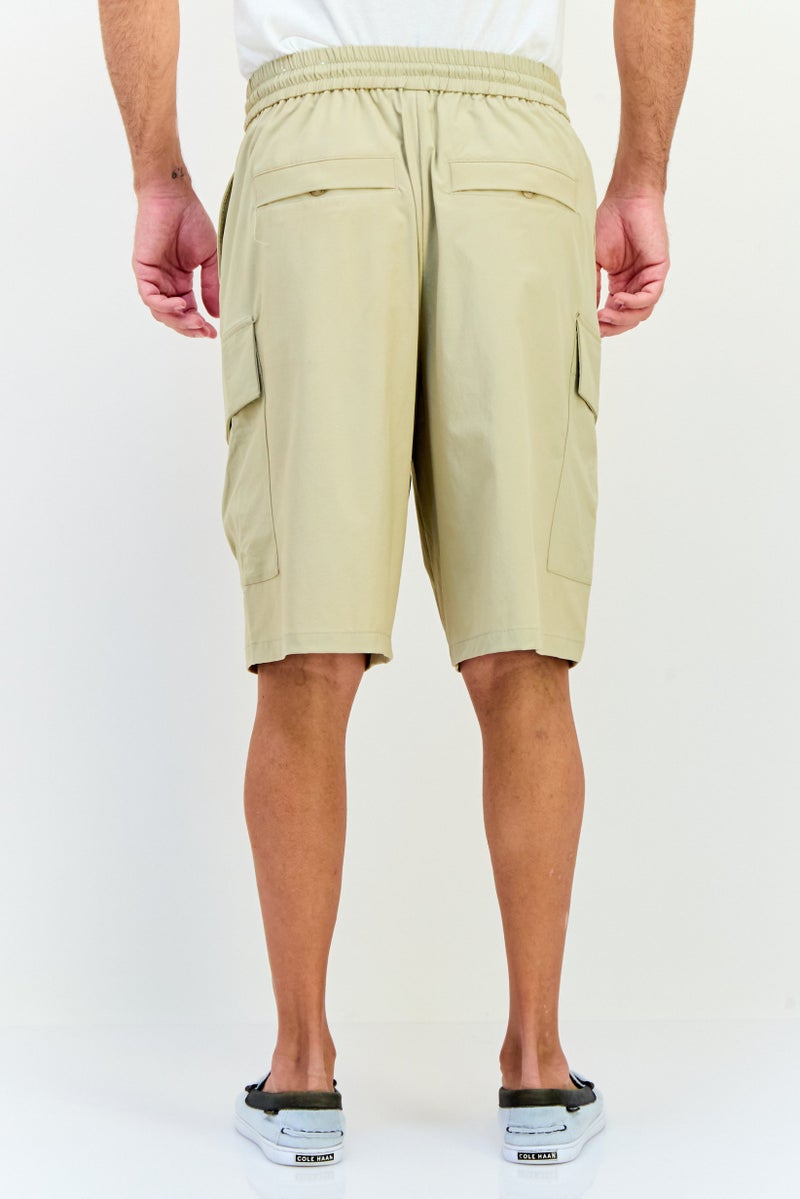 SELECTED Men Cargo Fit Solid Cargo Shorts, Beige - Image 4