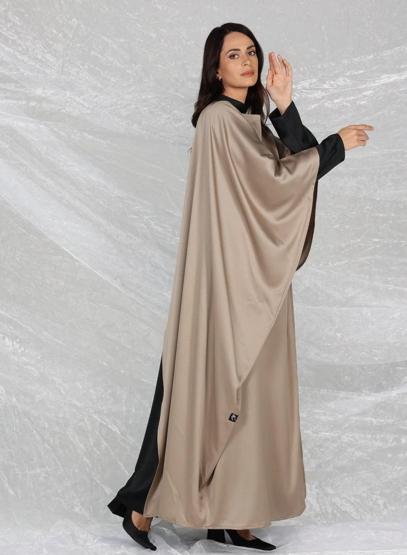 Meem by Mariyah Cape Sleeve Contrast Detail Abaya