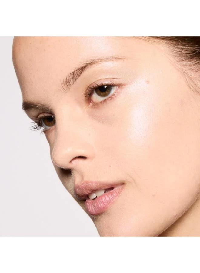 MAC Cosmetics Wind Chill Glowplay Bouncy Highlighter - Wind Chill for Women | Best Price UAE