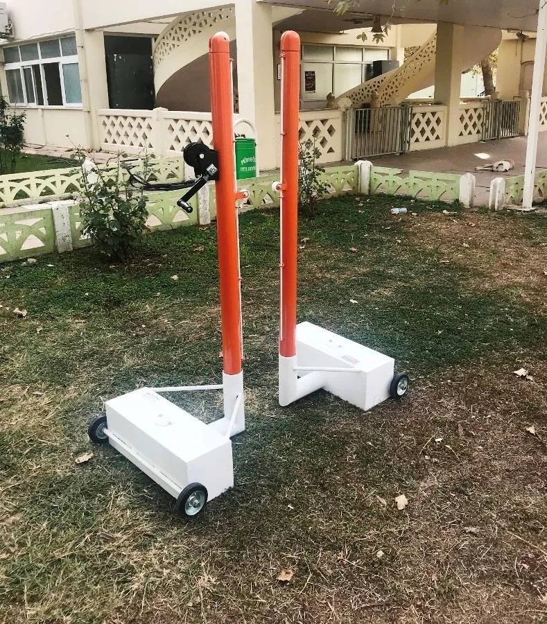 adelinspor Tennis and Badminton, mobile Common Post and Net Set