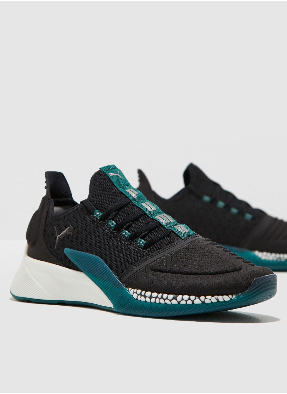 Puma deals xcelerator trainers