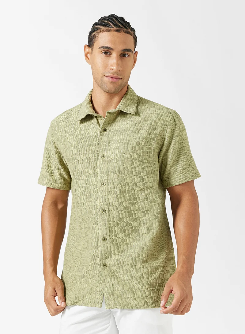 سفنتي فايف قميص كلاسيكي بقصة عادية