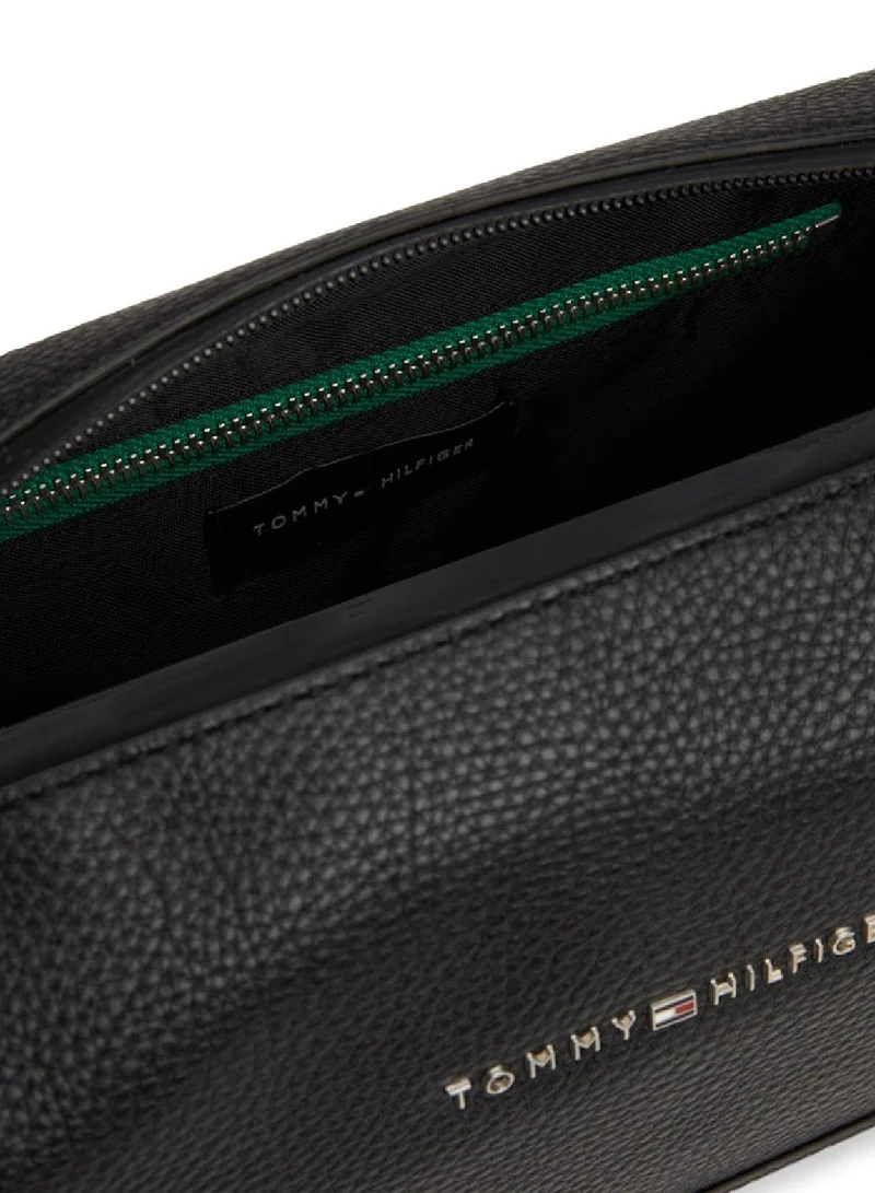 TOMMY HILFIGER Metal Logo Medium Washbag