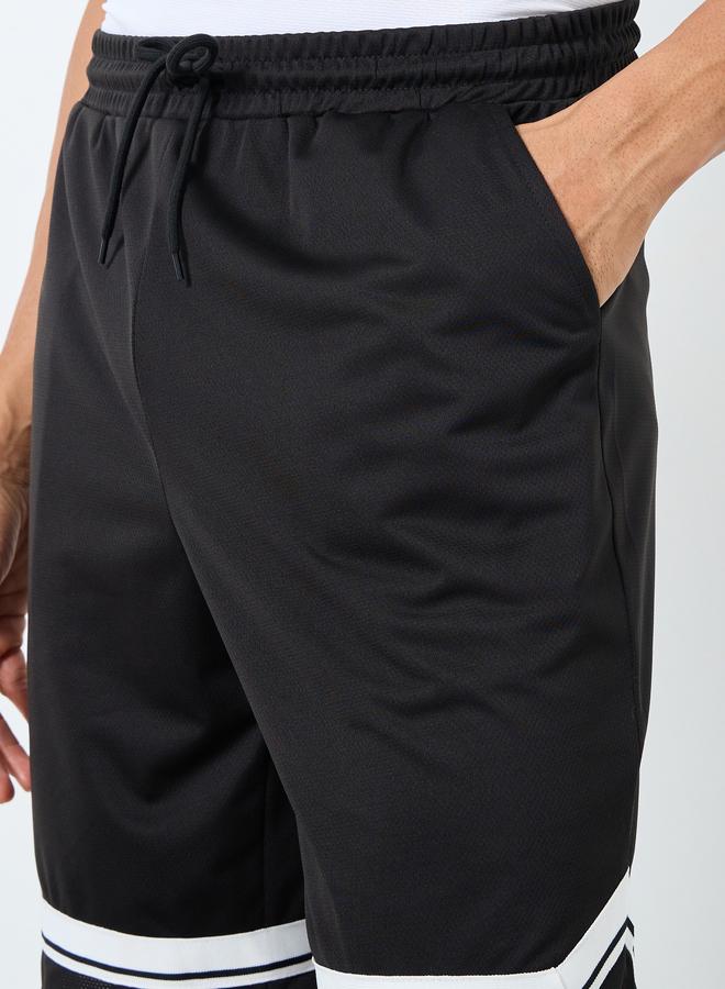 Styli Contrast Hem Regular Fit 9inch Running Shorts - Image 3
