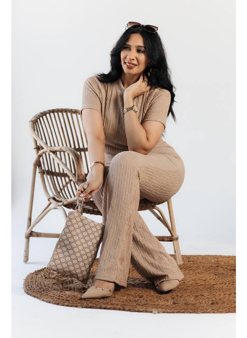 نونا فاشون طقم قطعتين للنساء تيشيرت قصير كاجوال وبنطال فضفاض بتصميم رياضي متميز لون بيج  خامه كوريشه ليكرا مستورد - Image 3