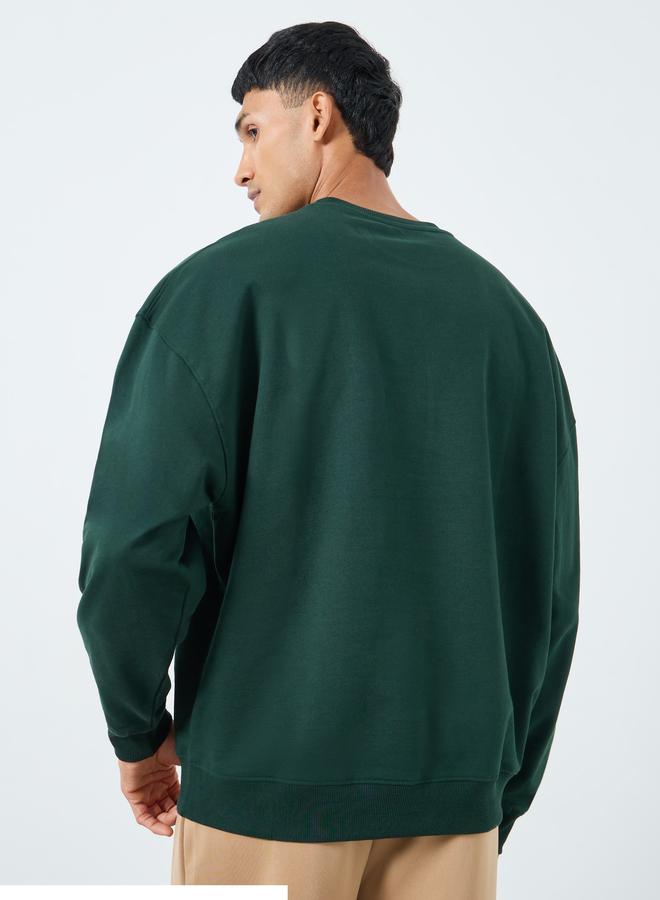 Styli Men Green Oversized Fleece Sweatshirt - Image 4