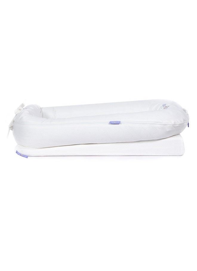 Milk & Moo Portable and Adjustable Newborn Sleeping Bed  - Image 3