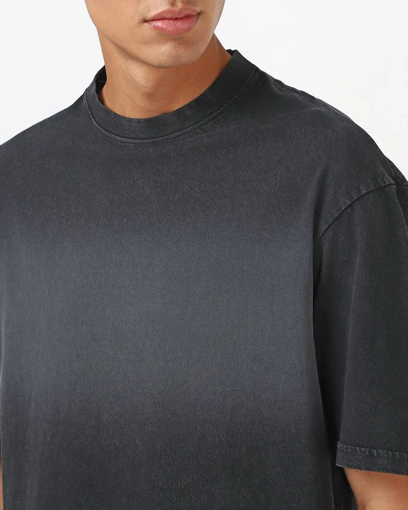 بيواكوف تيشيرت رجالي أسود واسع بتدرج لوني مغسول بالحمض