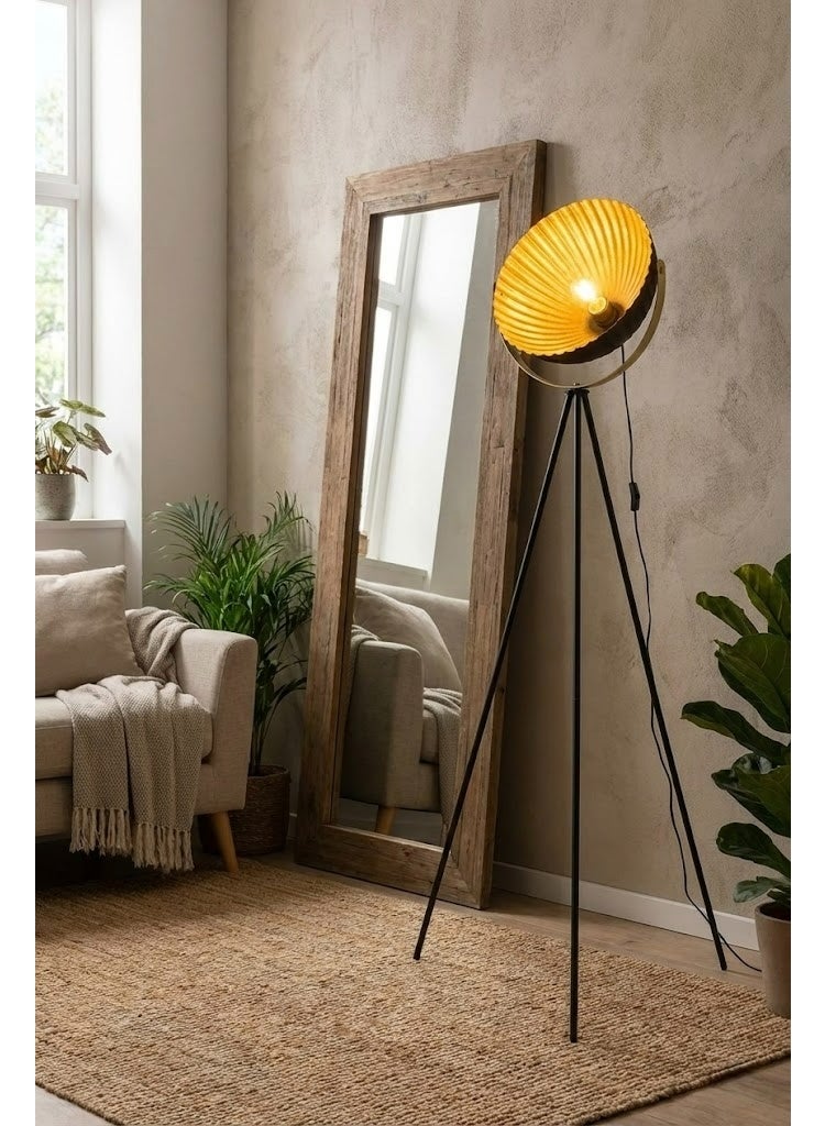 باي فور ليس إضاءة BUY4LESS  مصباح أرضي، إضاءة، تصميم كلاسيكي، ألومنيوم، لون أسود وذهبي، 38×160 سم، مناسب لغرفة المعيشة، غرفة النوم، أو حتى للمتاجر الصغيرة. - Image 5