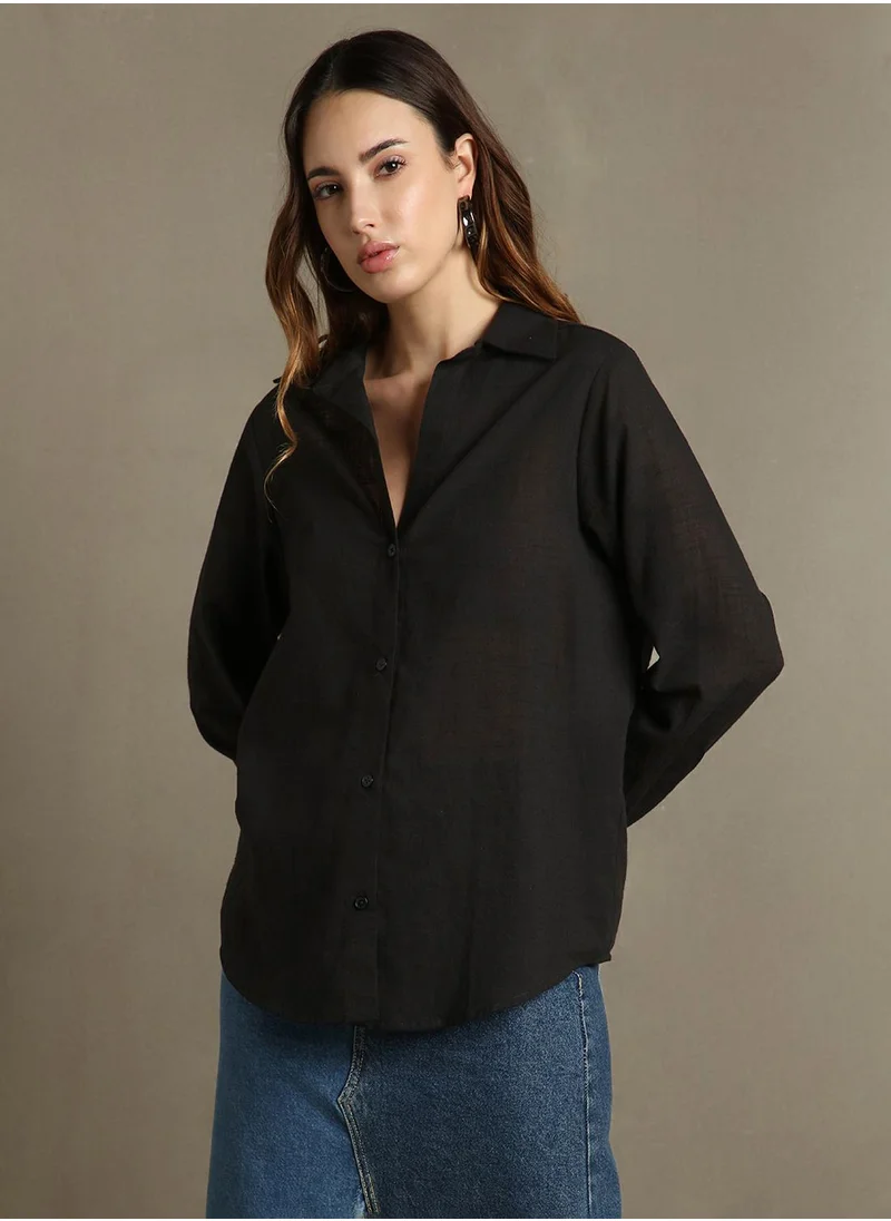 Dennis Lingo Women's Black Cotton Blend Textured Oversized Shirt