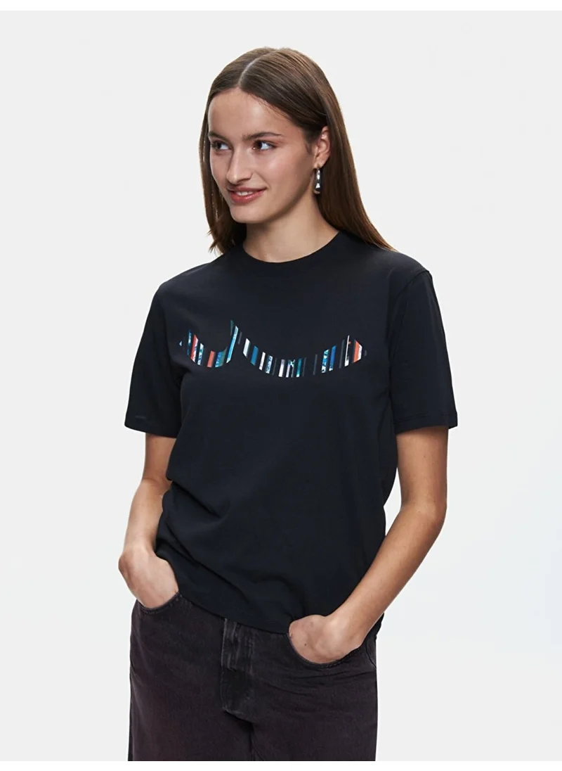 ال تي بي Black T-Shirt