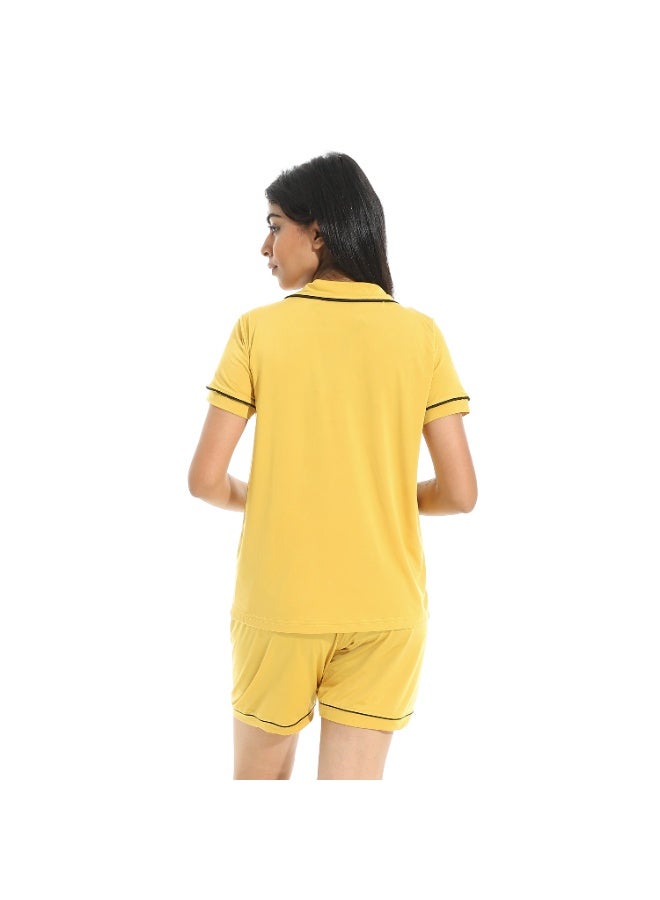 سيزار بيجامة حريمي قطعتين بزراير وشورت - Image 3