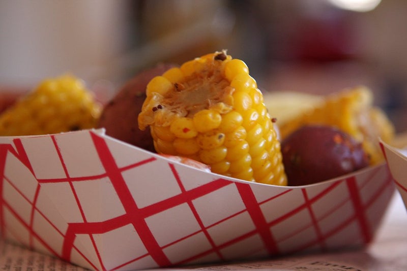 SNL 10lb Paper Food Trays  Durable  Made in USA. Holds Nachos  Fries  Hot Corn Dogs  Ice Cream and more. - 10 Pound Capacity  50 Pack. - Image 3