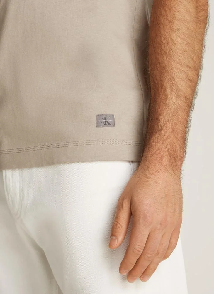 كالفن كلاين جينز Essential  Crew Neck T-Shirt