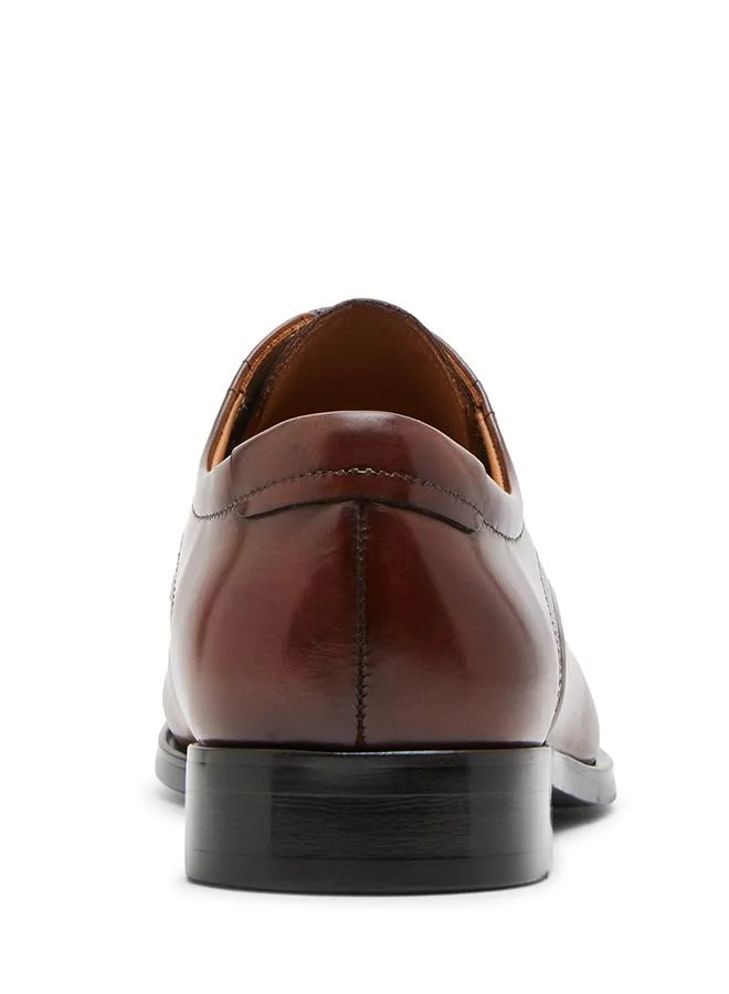 Steve Madden Lestville Slip-On Shoes - Tan
