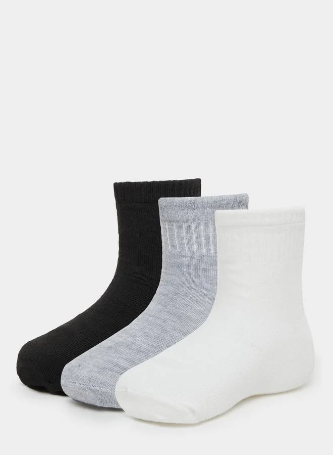 ستايلي Styli Pack of 3 - Unisex Plain Socks