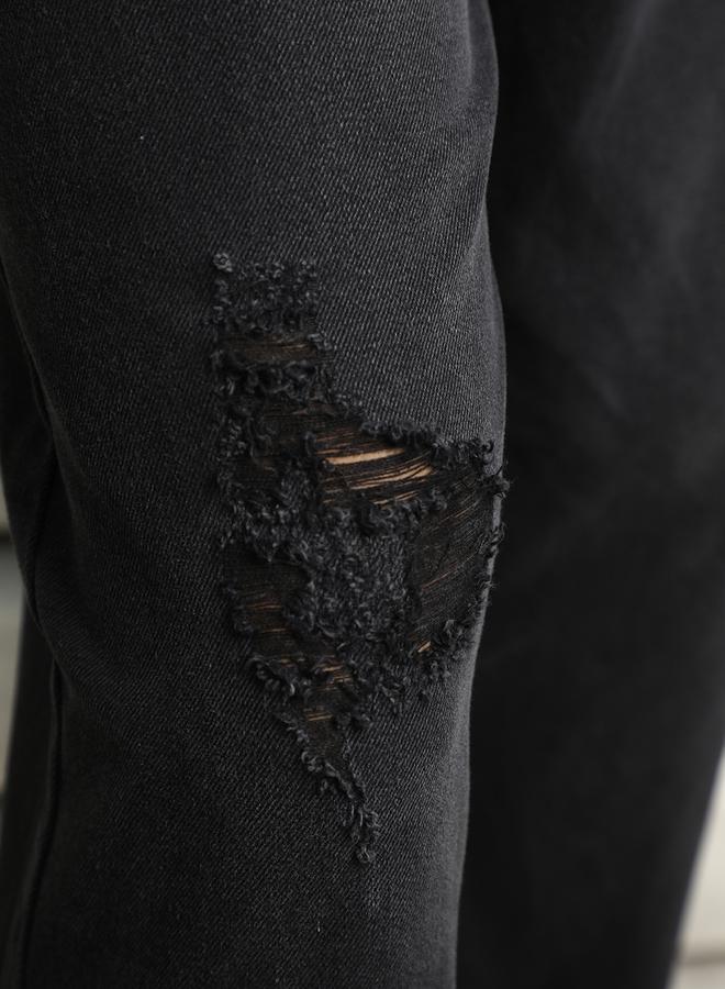 HIGH STAR Mid Rise Relaxed Fit Distressed Jeans by Styli - Image 4