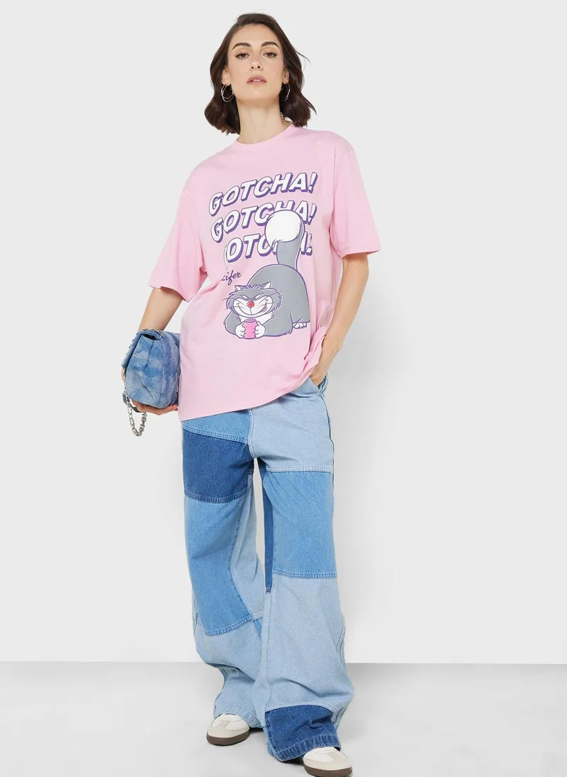 ديزني Lucifer Oversize Graphic T-Shirt