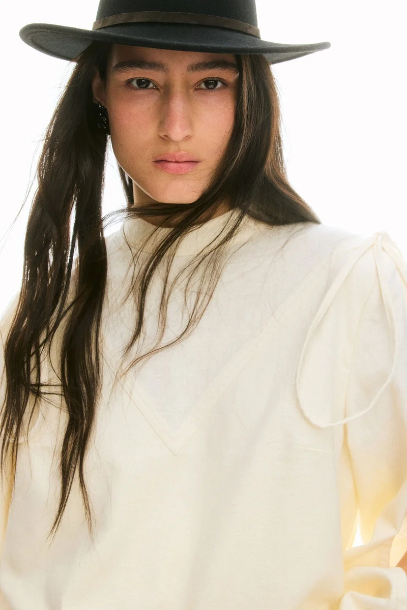 H&M Linen-blend blouse