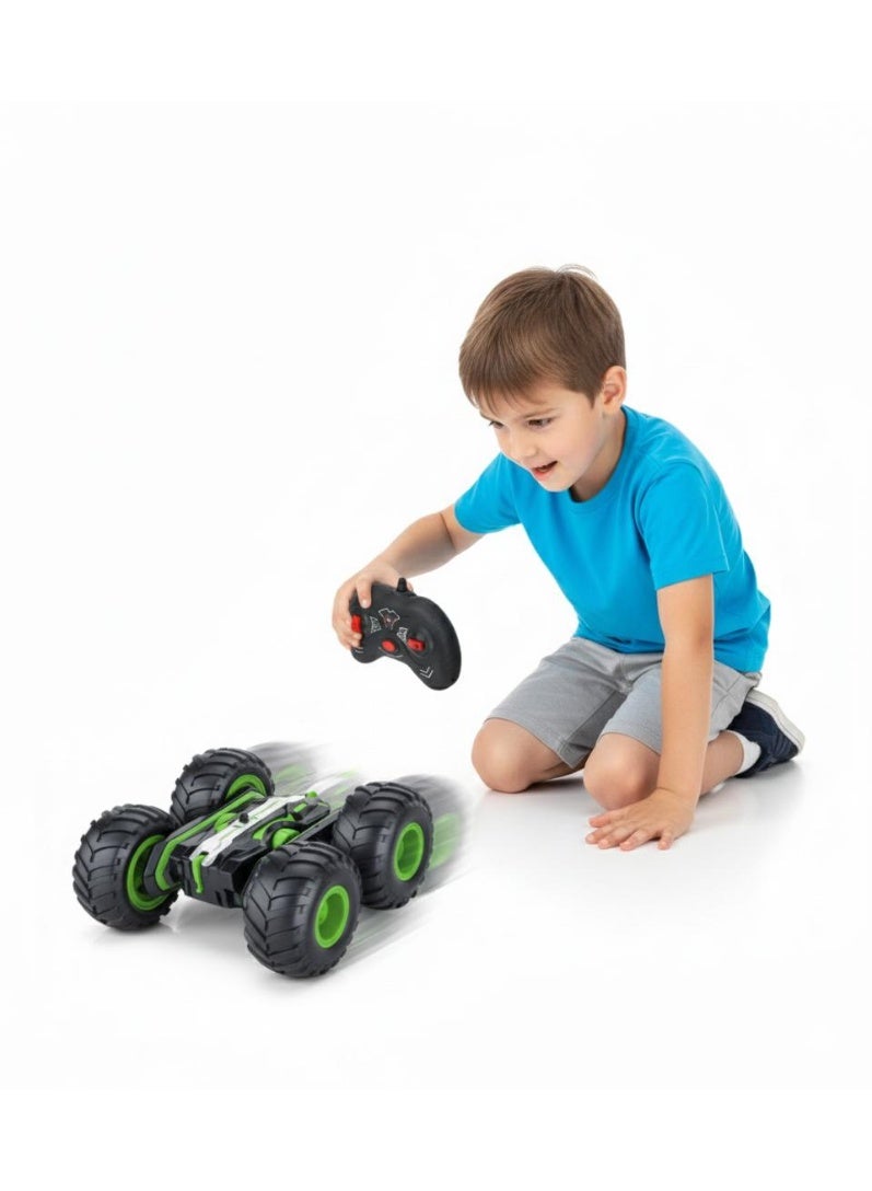 توي لاند سيارة حركات بهلوانية تعمل بجهاز تحكم عن بعد بتردد 2.4 جيجاهرتز مع دوران 360 درجة، وقلبات، وعجلات للطرق الوعرة - لون أخضر - Image 2
