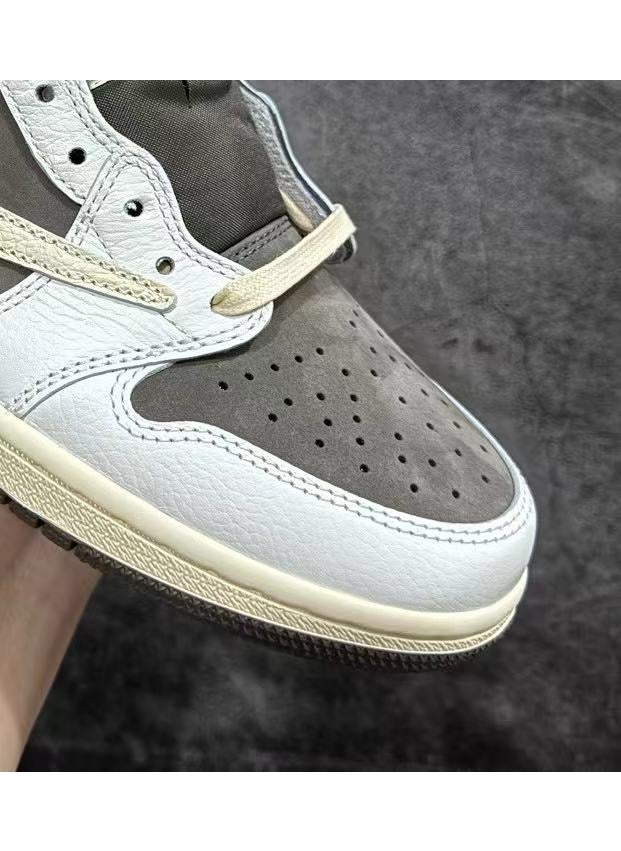 Generic - Putian Pure Original aj Barb Black Samurai Lightning Barb ts Joint 6.0 Reverse Mocha White Brown aj1 Barb Shoes White Brown Low 3.0 - Image 1
