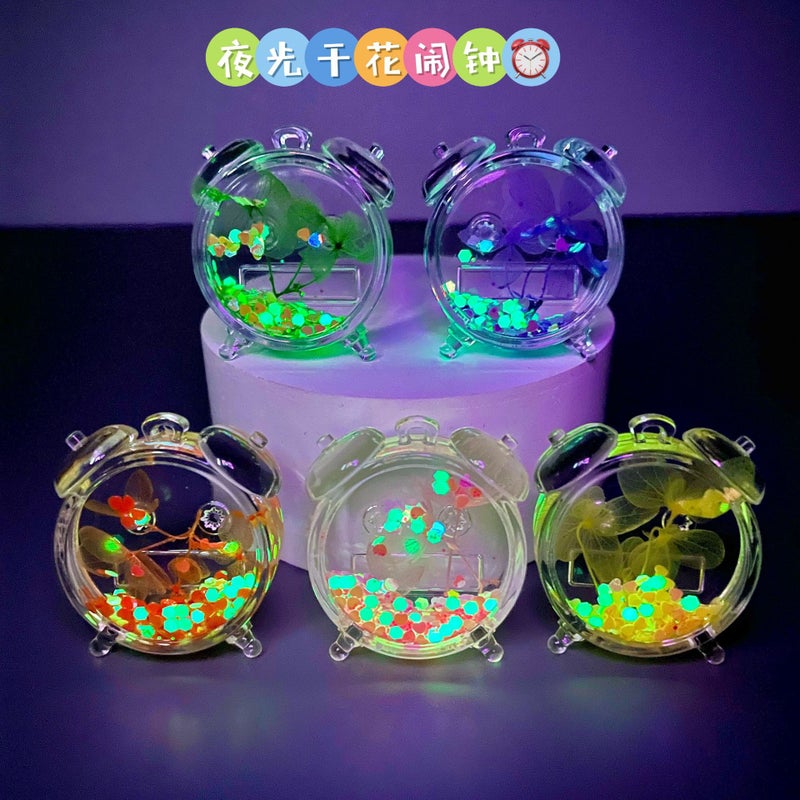 Cartoon Oil Flowing Sand Bottle Acrylic Keychain Car Keychain Pendant Key Chain Pendant Small Gifts - Image 4