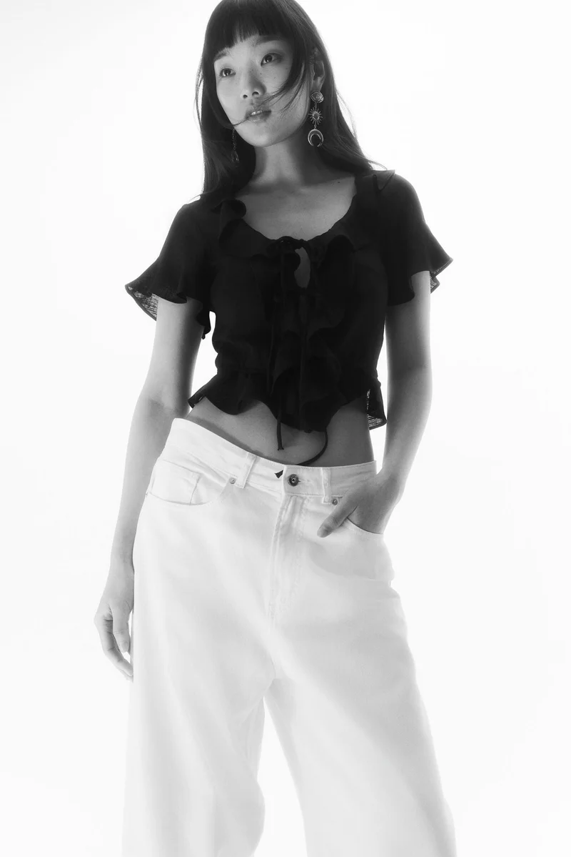 H&M Flounced blouse