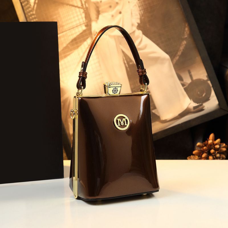 Mobile Phone Bag for Women 2025 New Versatile Crossbody Shoulder Bag Mini Socialite Clip Bag Mobile Phone Bag Small Crossbody Bag Simple - Image 2