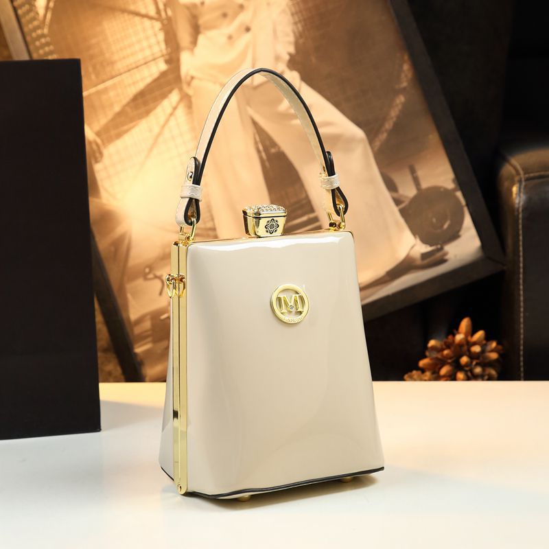 Mobile Phone Bag for Women 2025 New Versatile Crossbody Shoulder Bag Mini Socialite Clip Bag Mobile Phone Bag Small Crossbody Bag Simple - Image 4