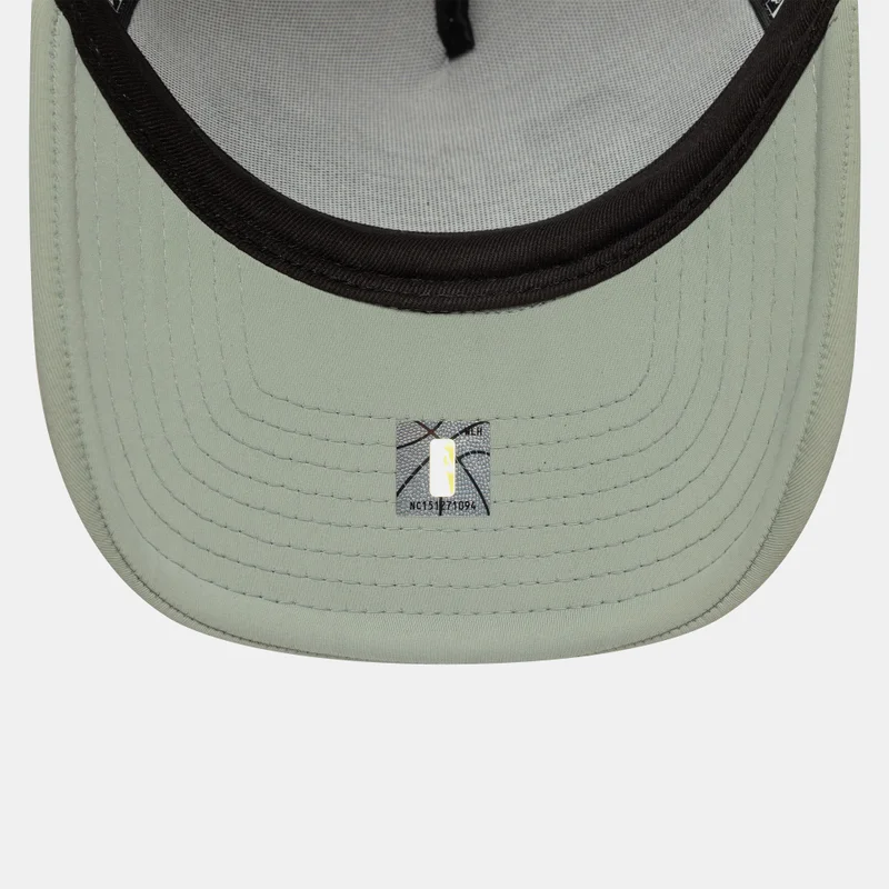 NEW ERA Men's NBA Los Angeles Lakers Trucker Cap