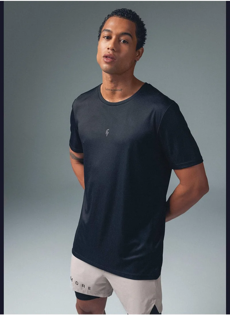 ديفاكتو Slim Fit Minimal Logo Print T-Shirt