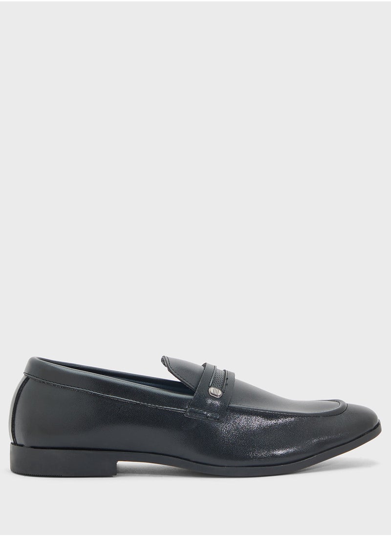 Robert Wood Clasisic Saddle Detail Formal Loafer Slip Ons  - Image 1