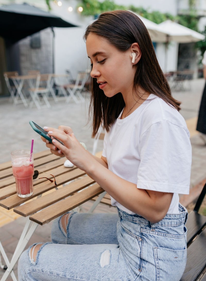 جرين ليون سماعات ريفر اللاسلكية الحقيقية بتقنية ANC + ENC Clarity / شحن لاسلكي / اكتشاف ذكي داخل الأذن / سماعة رأس بدون استخدام اليدين / مكالمات ENC بستة ميكروفونات / سماعات أذن للموسيقى والمكالمات والألعاب / سماعات رأس لاسلكية حقيقية - كريمي - Image 2