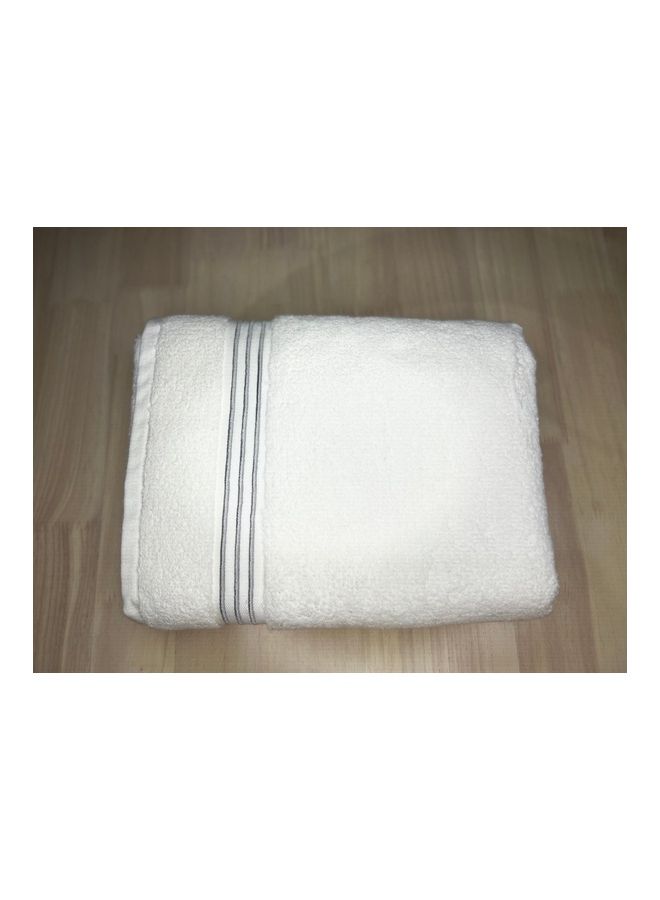 NIBEMINENT Fancy Border Bath Towel White 76X142cm - Image 2