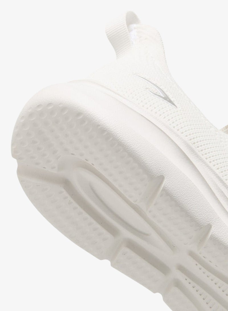 Dash Women Logo Detail Slip-On Sports Shoes - Image 5