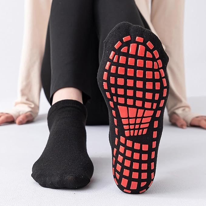 WKLOUYHE 2 Pair Pilates Yoga Grip Socks Non Slip Pilates Trainer Socks Trampoline Barre Ankle Socks Womens Mens Grip Socks for Yoga Ballet Pilates Home Dance_Free Size(Black And Navy) - Image 2