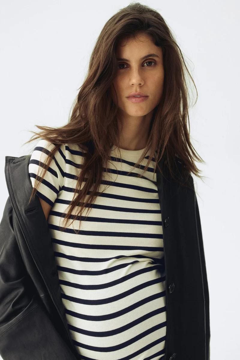 اتش اند ام بلوزة بتصميم مرن من تشكيلة ماما