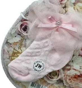 تيزجيلسين Baby 0 - 6 Months Perfumed Organic Cotton Socks and Crown Set