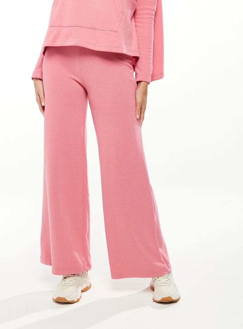 Liquorish Wide-leg Tracksuit Pant Pink