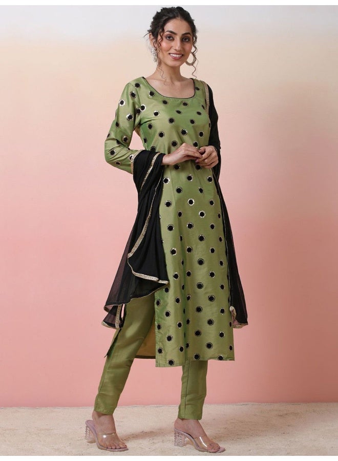 AKS Green Foil print Kurta Set with pants  - Image 5