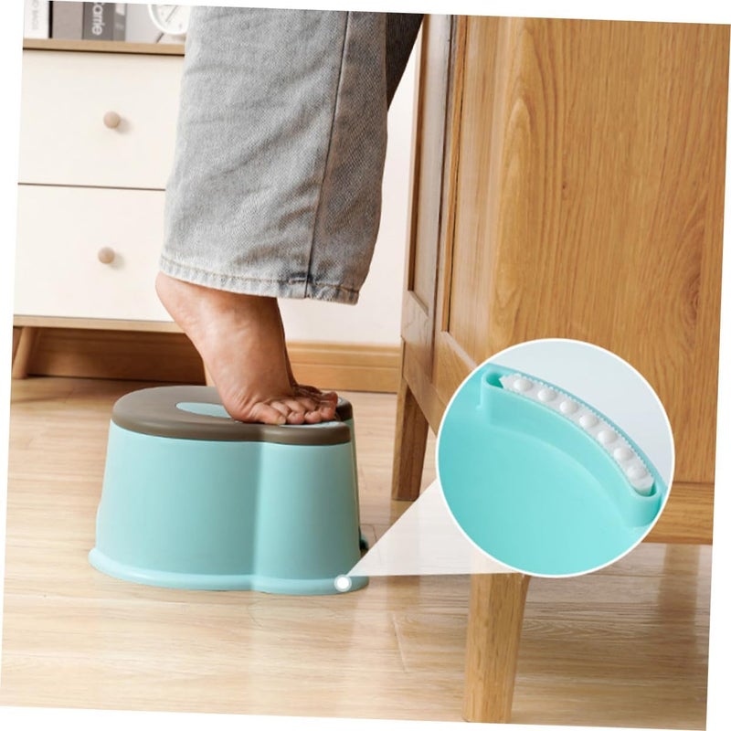 Generic Non-Slip Step Stool Thickened Plastic Footstool for Toilet Training Sink Reach and Bathroom Use Lightweight Safe Stool with Stable Anti-Slip Pads - Image 4