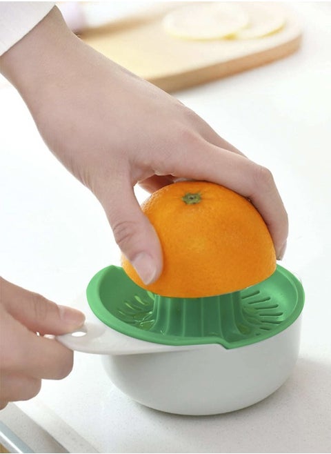 Manual Orange Lemon Juicer With Built-In Measuring Cup