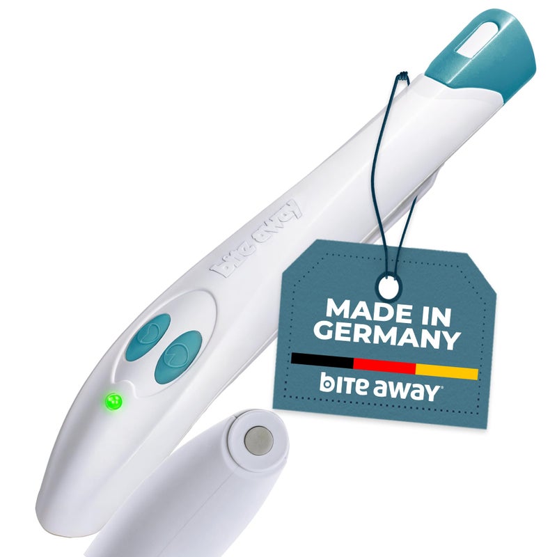 bite away - The Original Electronic Bug bite Treatment for Mosquito Bites, Made in Germany. Without Chemicals - Treatment by Heat, up to 300 Applications Possible with The First Set of Batteries - Image 1