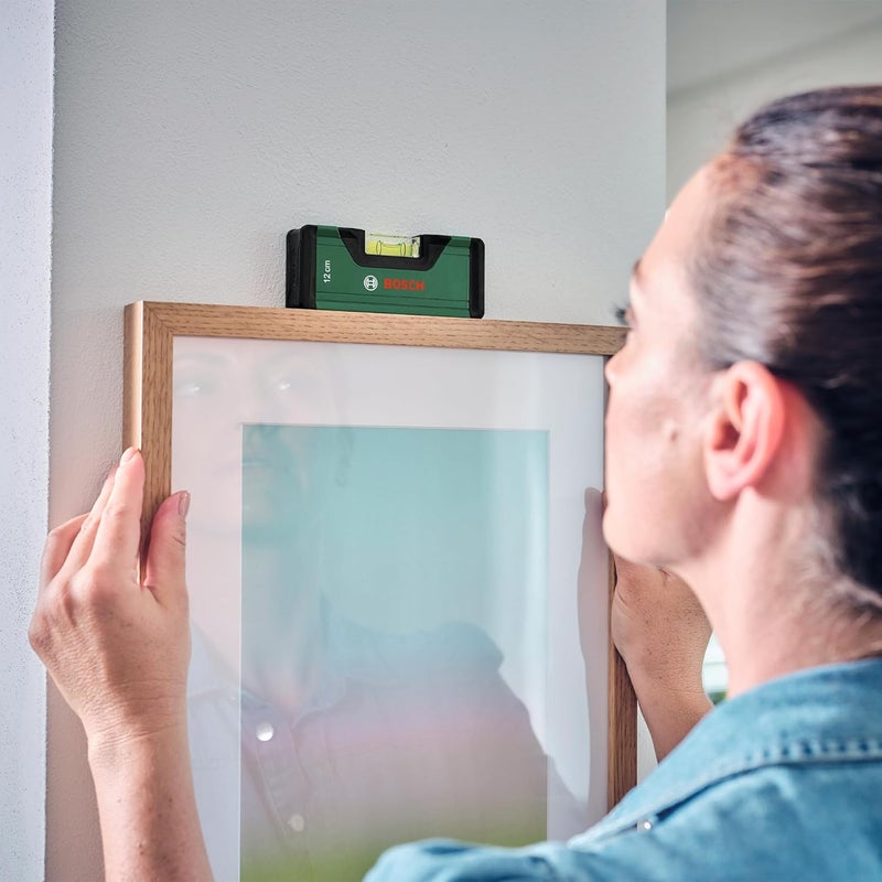BOSCH مستوى روح 12 سم | مدمج وقابل للحمل | فقاعة عالية الدقة لقراءات دقيقة | هيكل من الألمنيوم المتين | تصميم مريح لراحة الإمساك | مثالي للمشاريع الصغيرة - Image 3